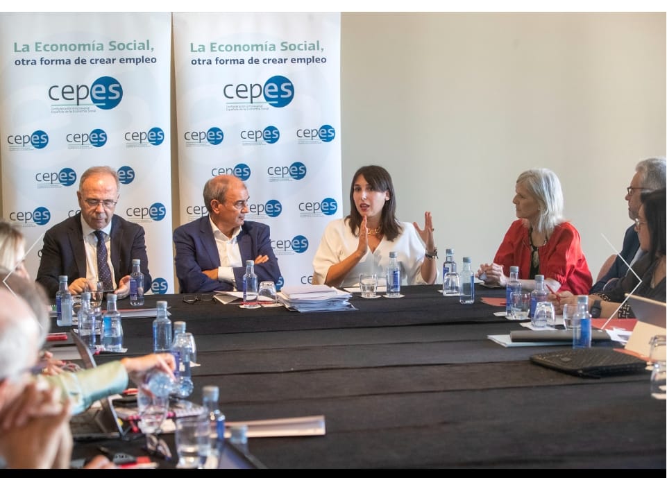 CEPES reúnese en Santiago para definir a súa folla de ruta